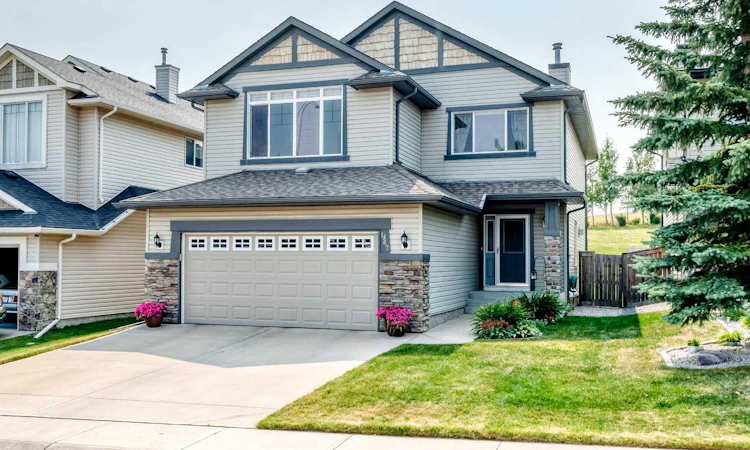 127 Royal Birch Way NW