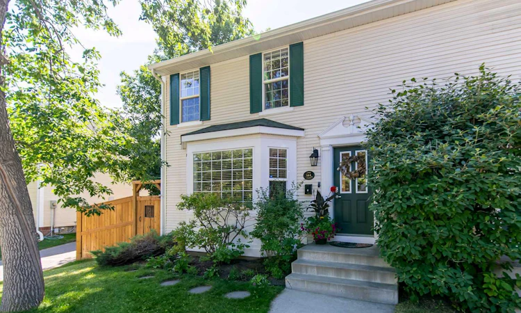 164 Somme Manor SW