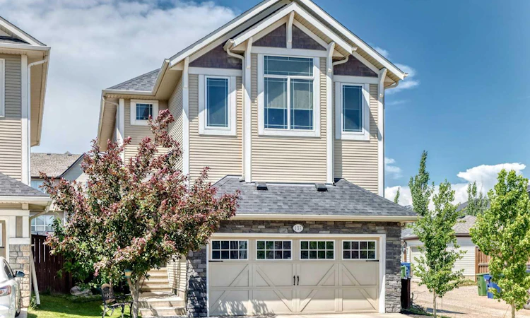 157 Sage Valley Road NW