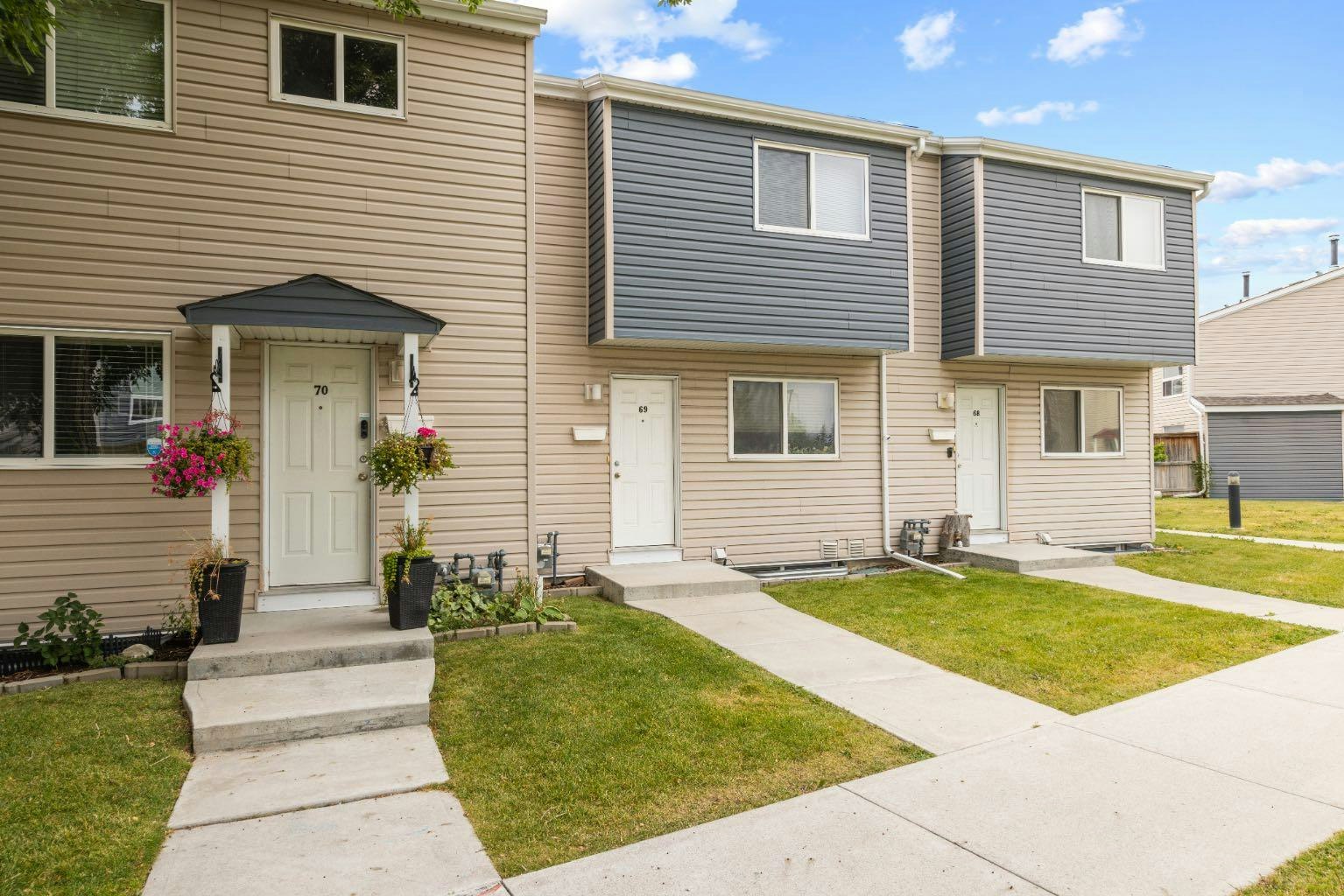 69-5425 Pensacola Crescent SE, Calgary, AB, T2A 2G4