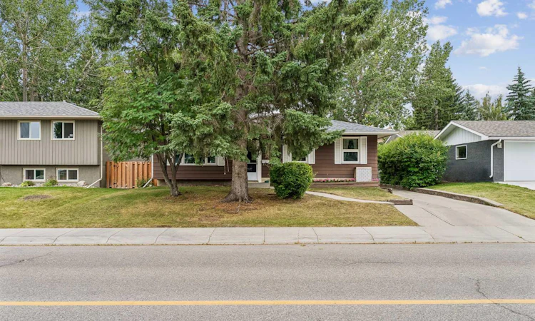 3131 Oakwood Drive SW