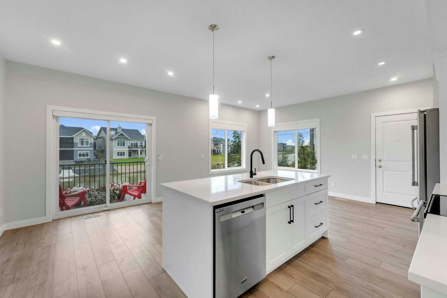 284 Canals Crossing SW, Airdrie, AB, T4B 4L3