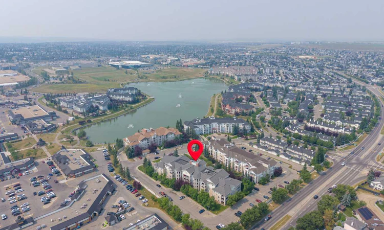 56V-17 Country Village Bay NE