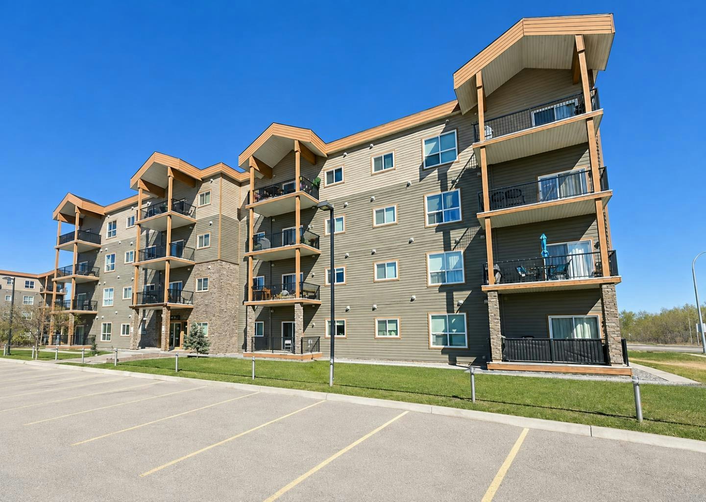 208-9229 Lakeland Drive, Grande Prairie, AB, T8X 0B8