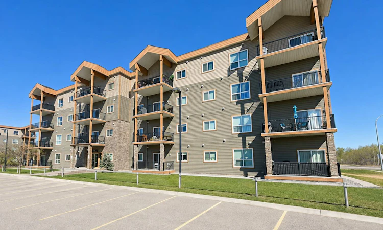 208-9229 Lakeland Drive