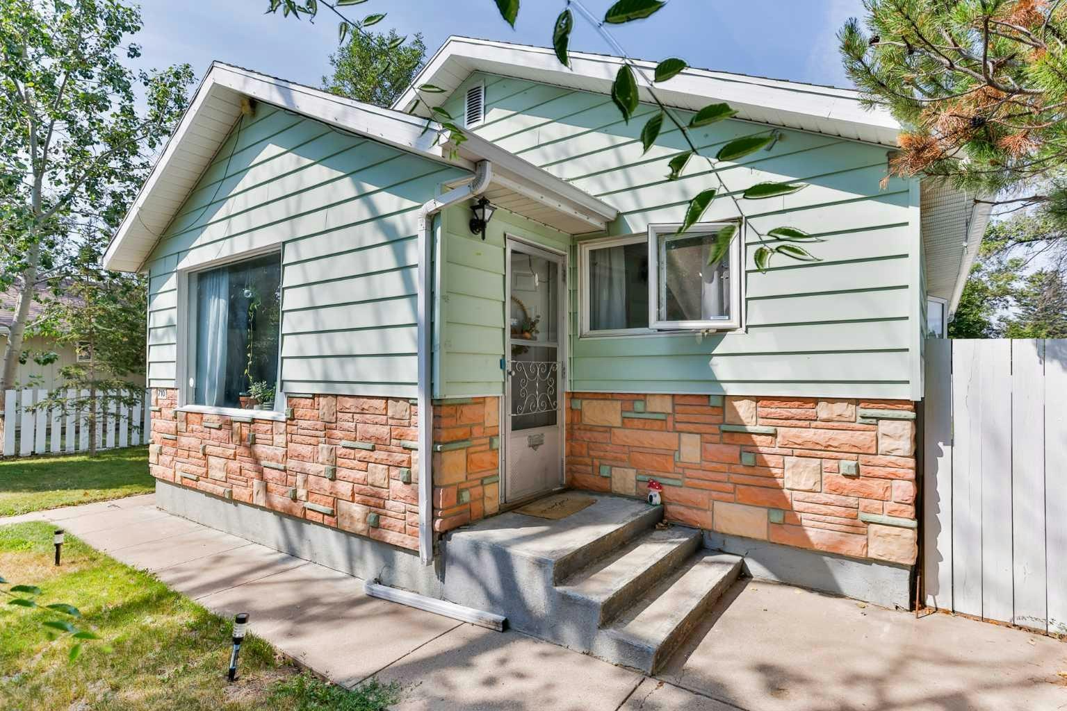 710 15 Street N, Lethbridge, AB, T1H 2Y3