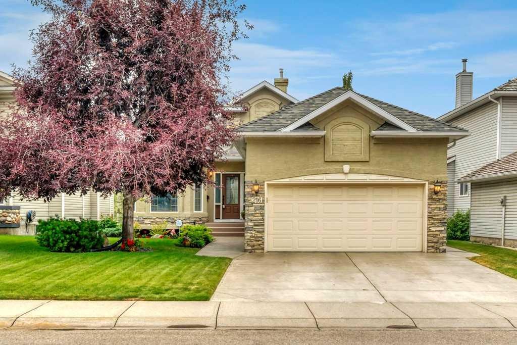 216 Douglas Woods Hill SE, Calgary, AB, T2Z 3B1