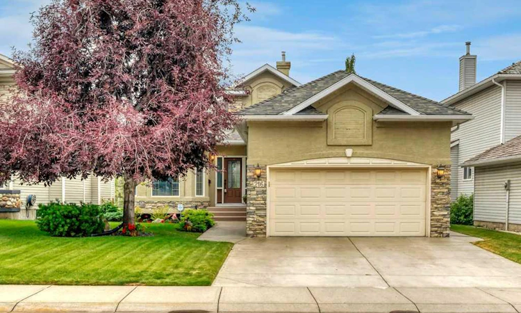 216 Douglas Woods Hill SE