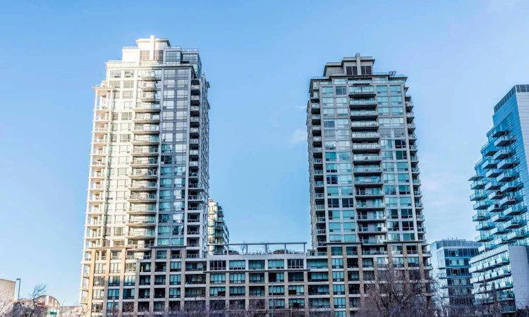 1615-222 Riverfront Avenue SW