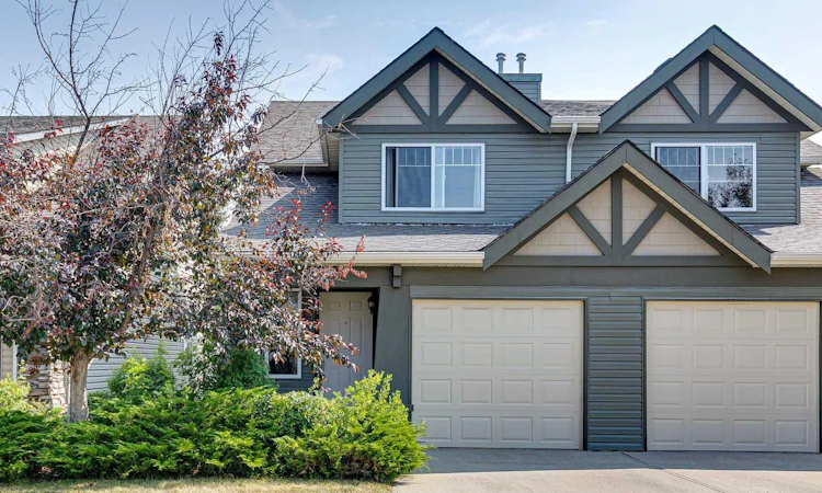 148 Everstone Drive SW