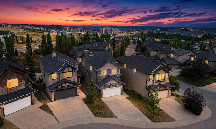6 Aspen Stone Mews SW