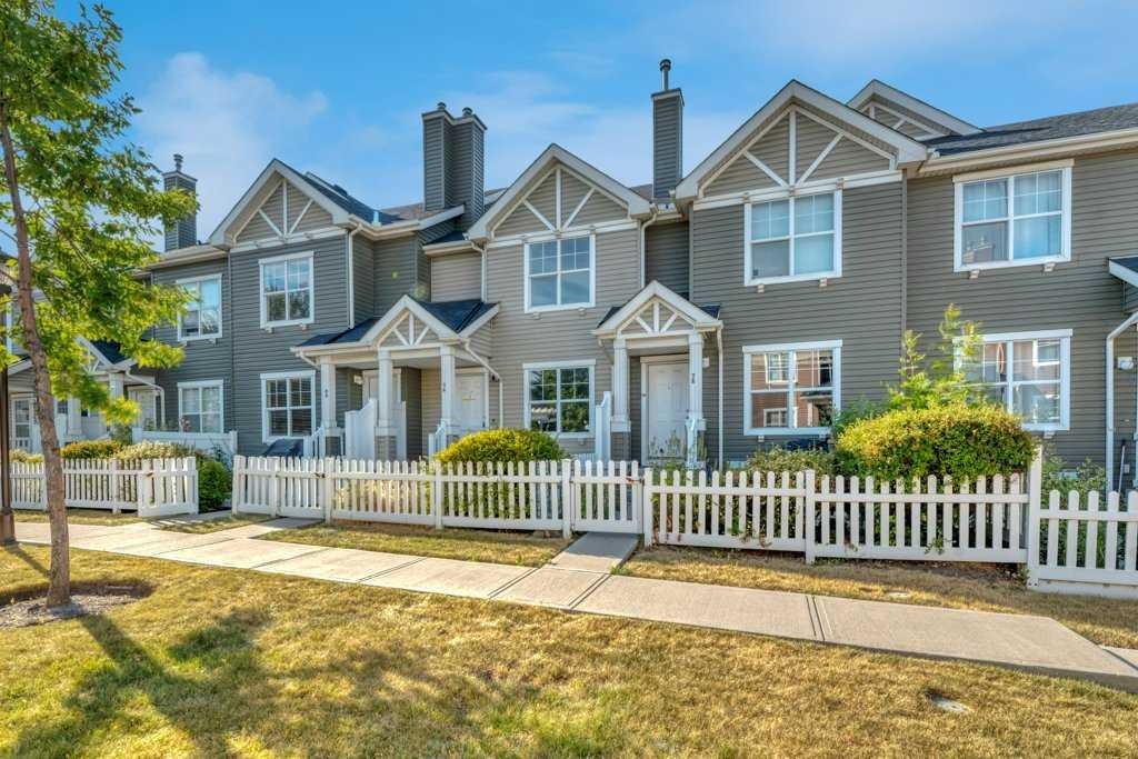 80 Elgin Gardens SE, Calgary, AB, T2Z 4T4