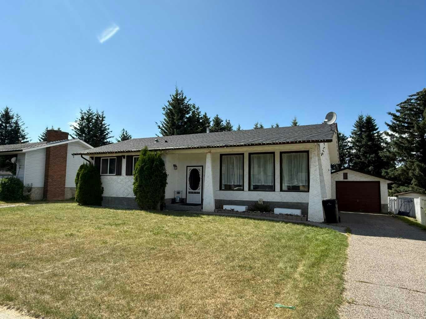 129 Tamarack Avenue, Hinton Hill, AB, T7V 1C8