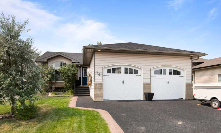76 Vista Place SE
