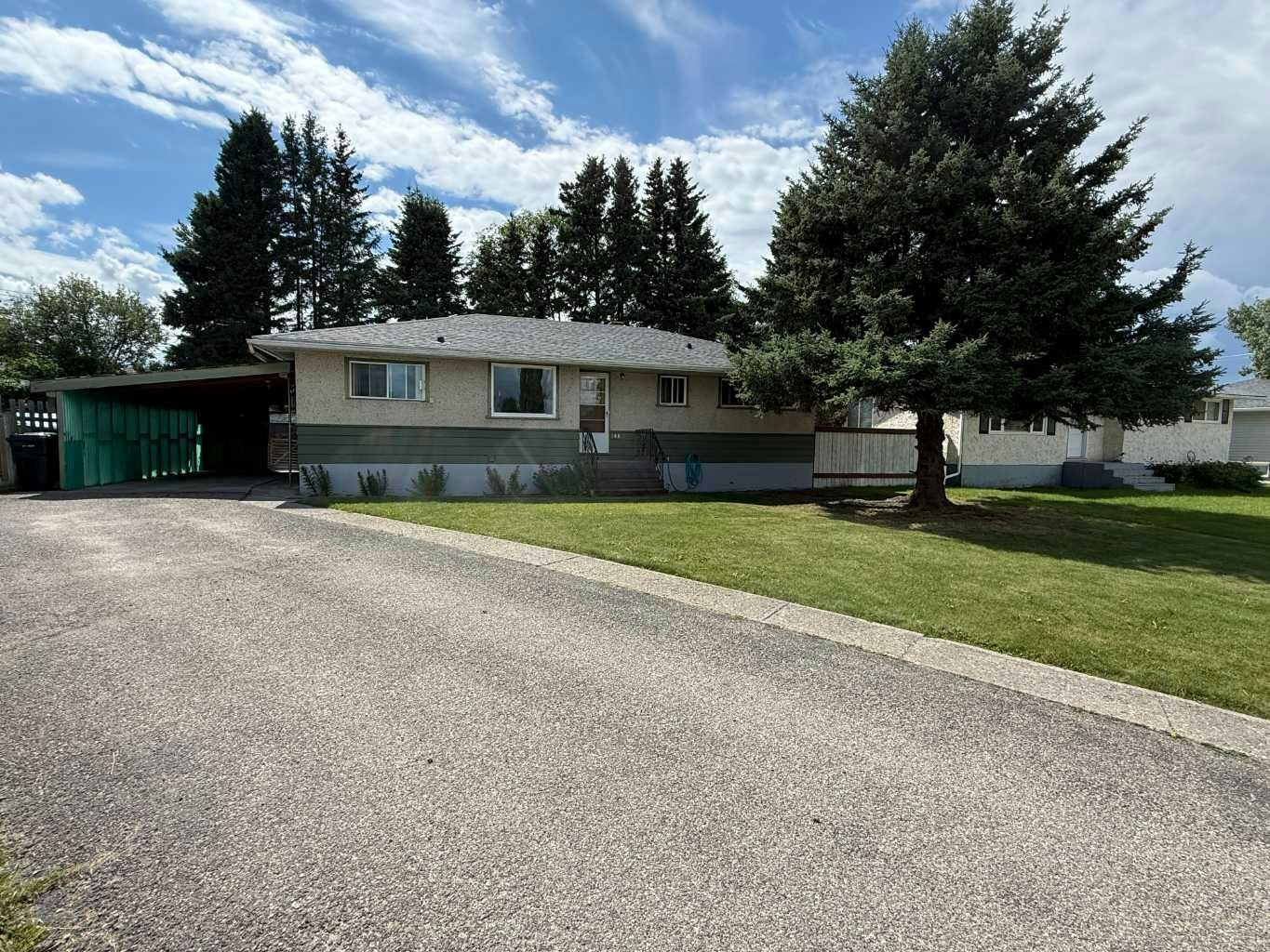 105 Poplar Place, Hinton Hill, AB, T7V 1E6
