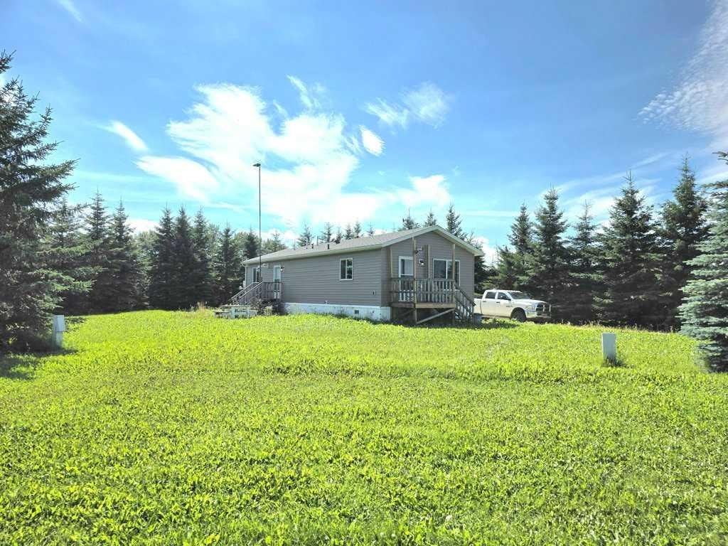 29 10405 Township Road 740, Big Lakes County, AB, T0G 1E0