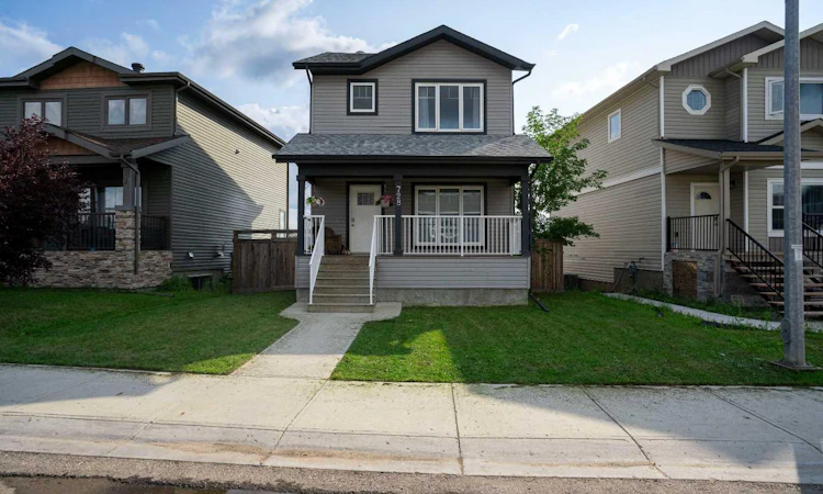 728 Athabasca Avenue