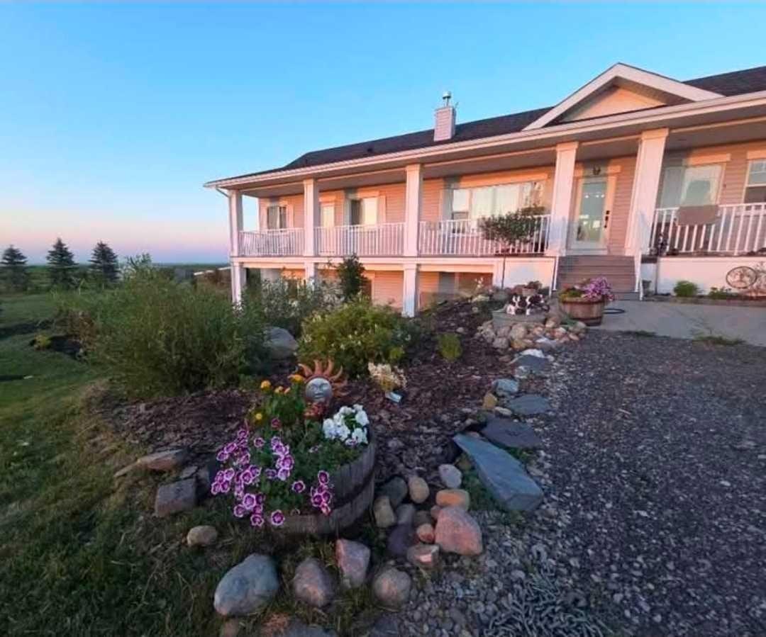 320016 402 Avenue E, Foothills County, AB, T0L 0J0
