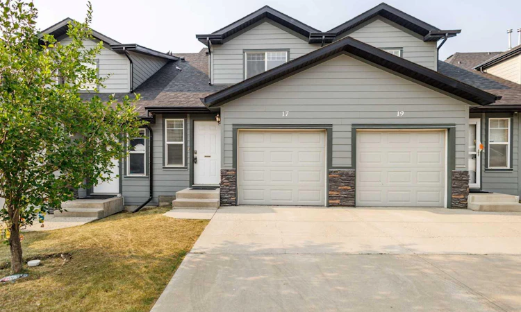 17 Panatella Villas NW