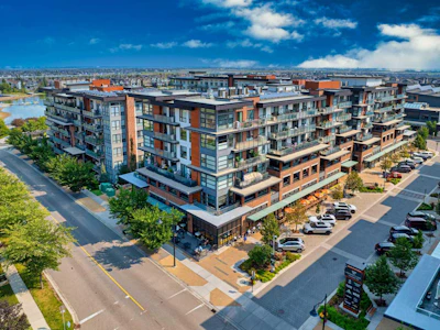 124-Mahogany Centre Centre SE - 2