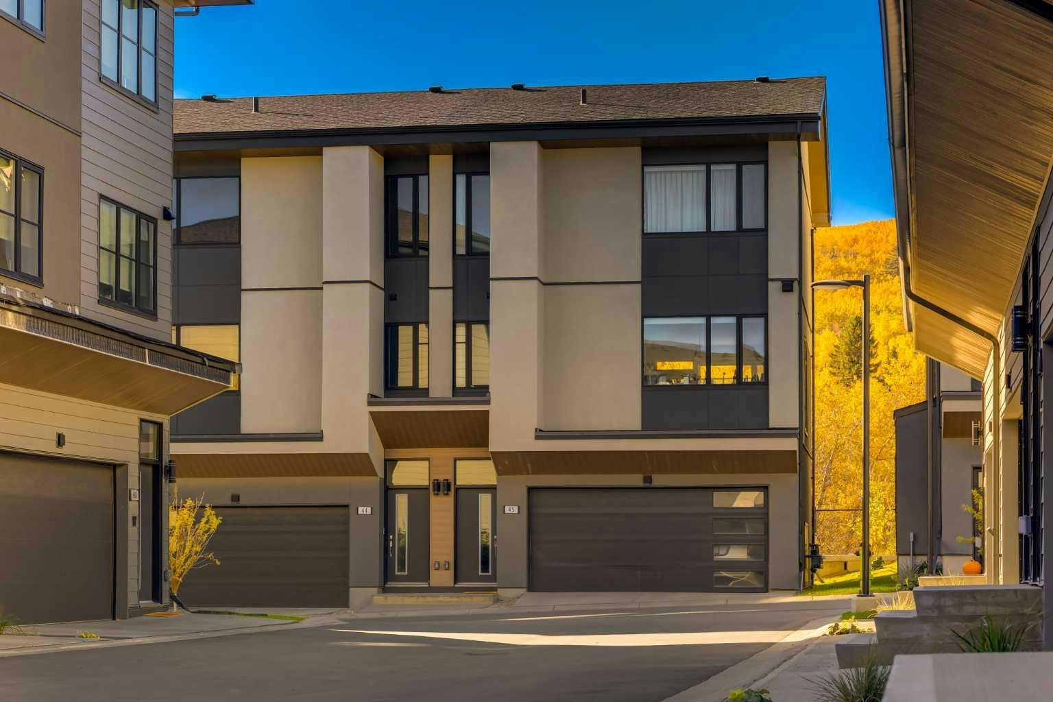 84-1453 Na'a Drive SW, Calgary, AB, T3H 6H7