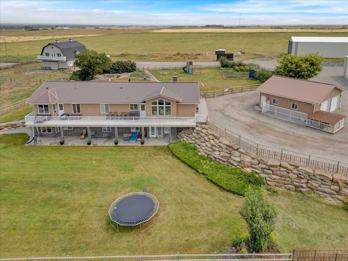 562056 24 Street E, Foothills County, AB, T1V 1N2