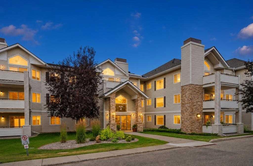 2114-7451 Springbank Boulevard SW, Calgary, AB, T3H 4K5