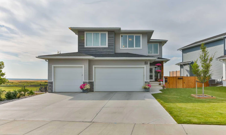 1222 Pacific Circle W