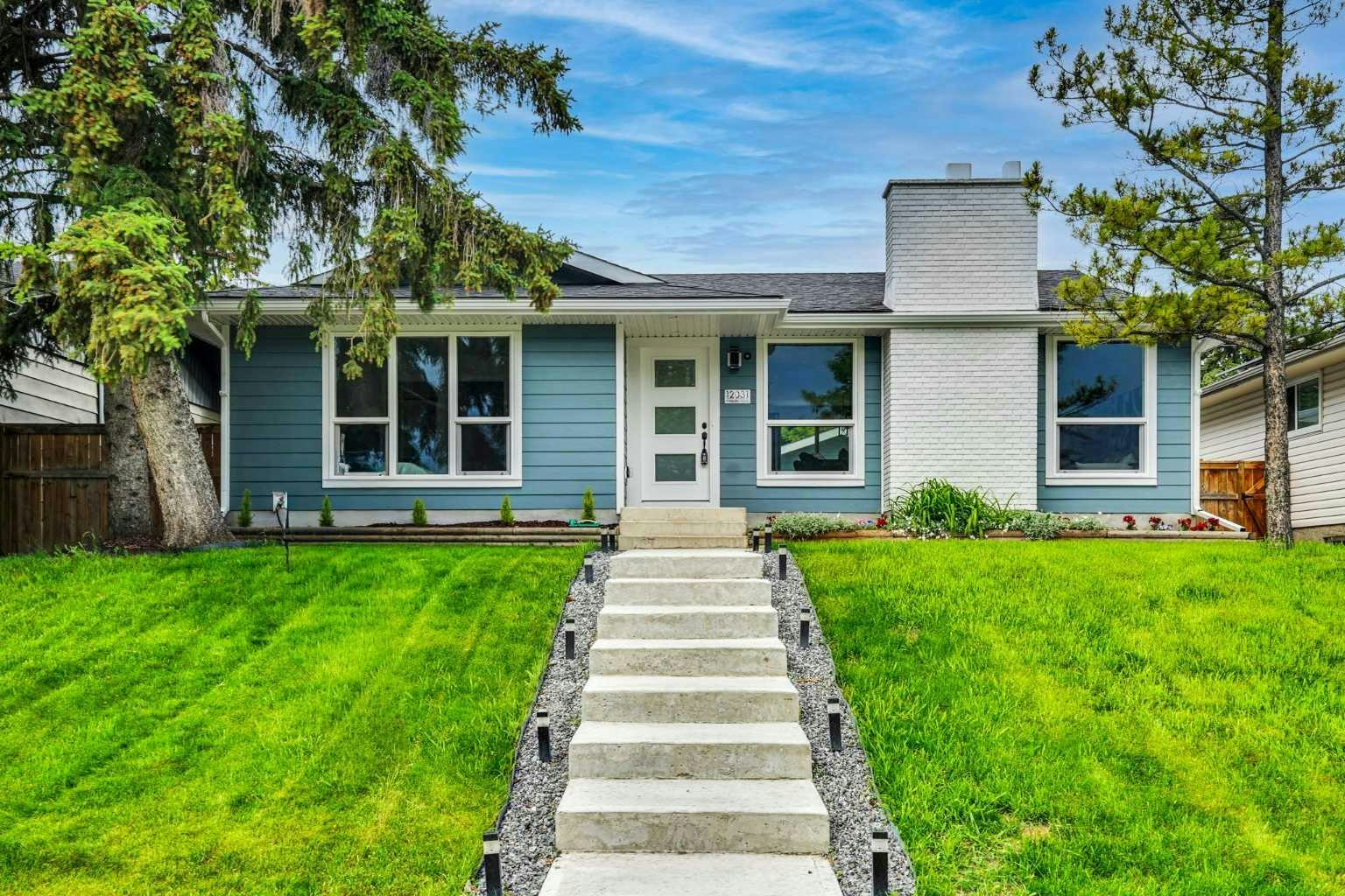 12031 Candiac Road SW, Calgary, AB, T2W 1L1