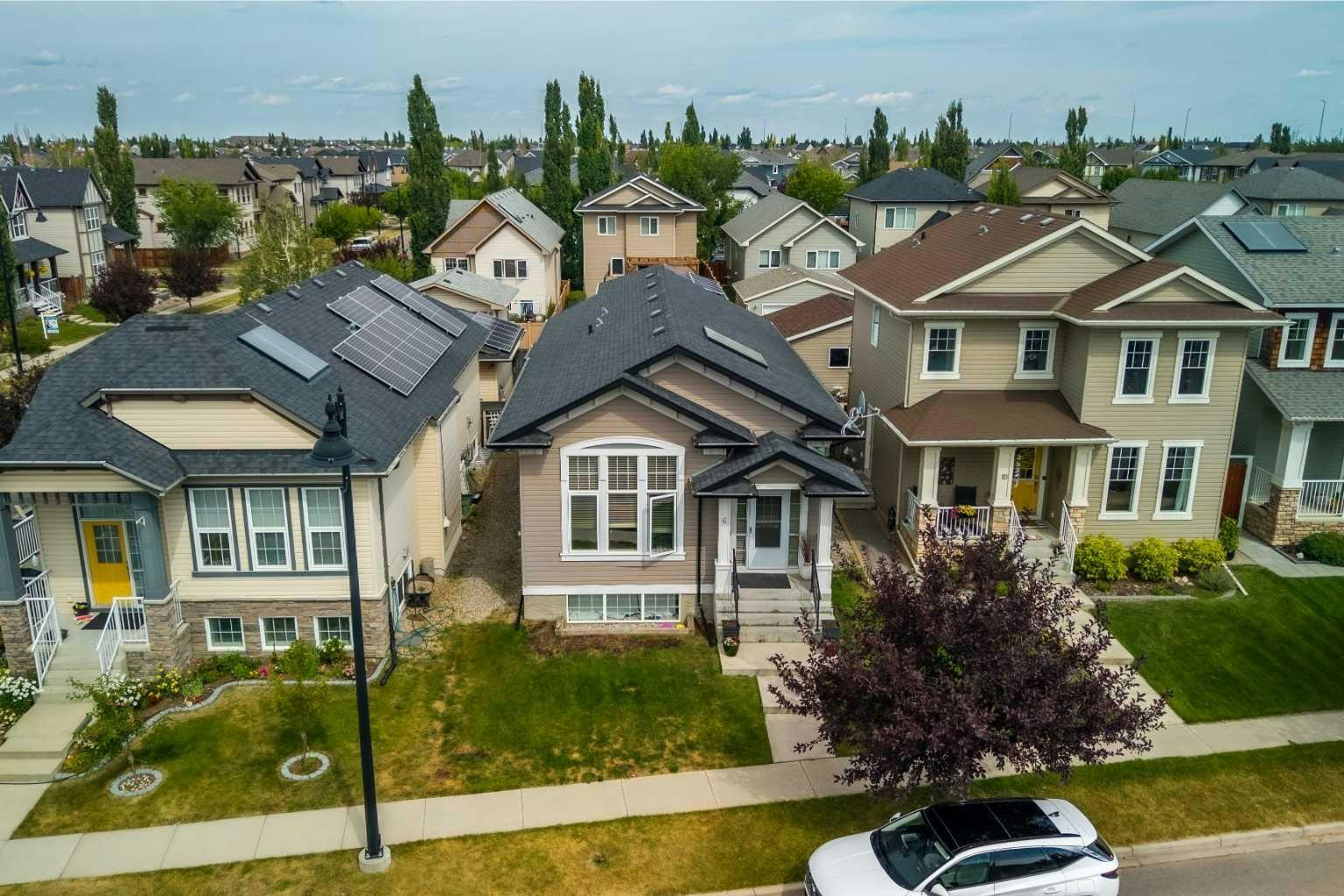 6 Elgin Meadows Road SE, Calgary, AB, T2Z 0S1