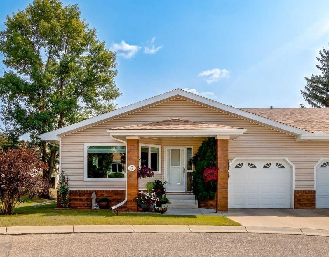 6 Vandoos Villas NW, Calgary, AB, T3A 4W3