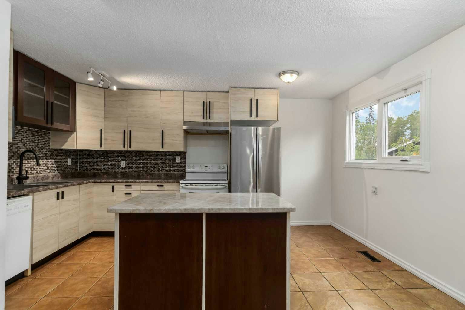 156 Rock Bay, Fort Mcmurray, AB, T9K 1B2