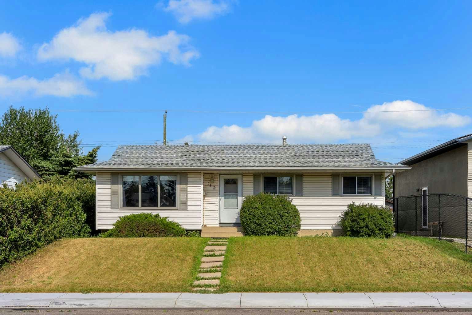 112 Penmeadows Close SE, Calgary, AB, T2A 3S2