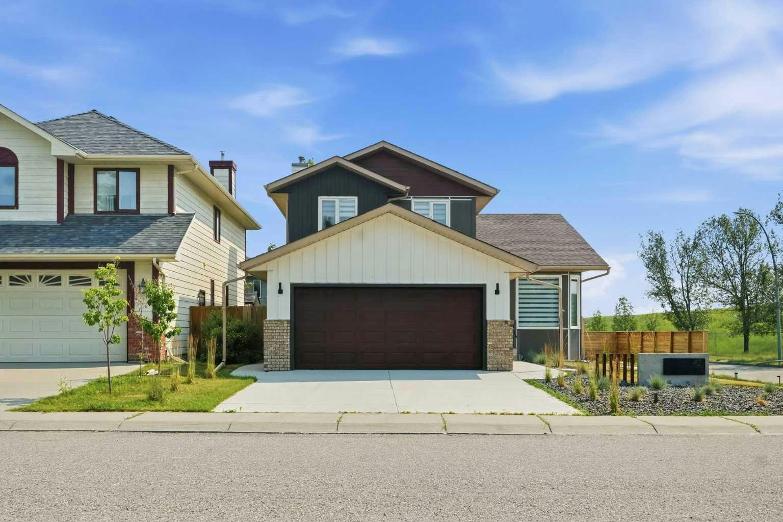 42 Sunvista Crescent SE, Calgary, AB, T2X 3G2
