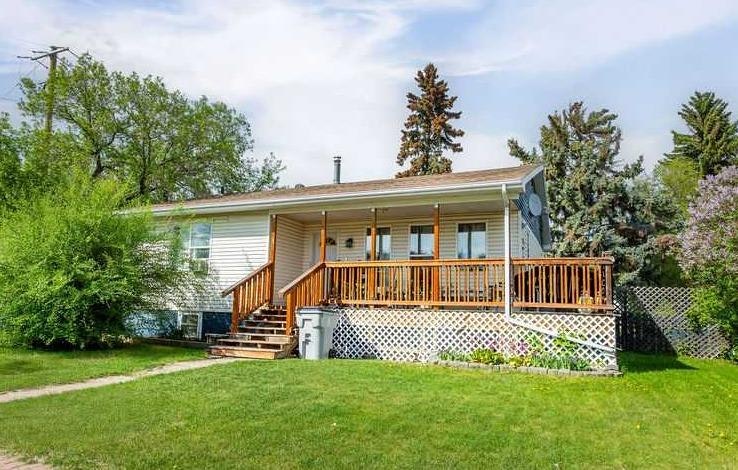 502 5 Avenue, Wainwright, AB, T9W 1B1