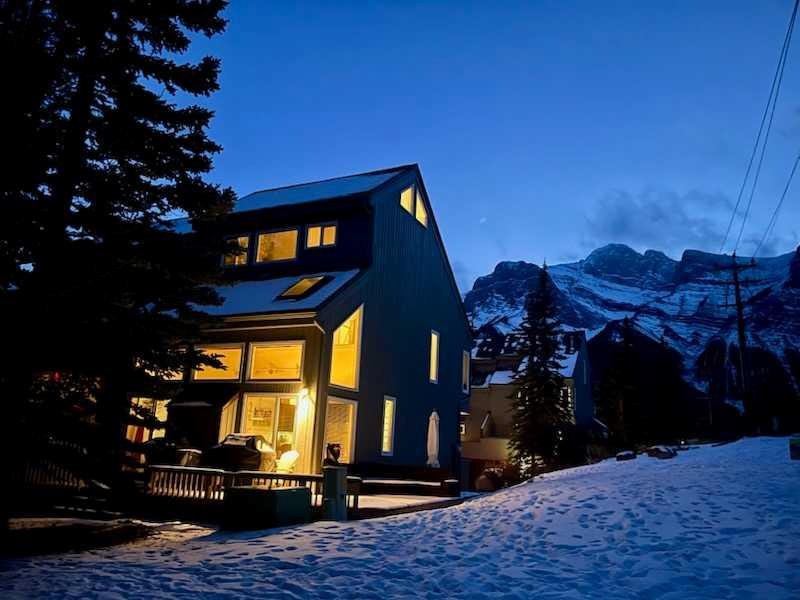4-1065 Evergreen Circle, Canmore, AB, T1W 2P8