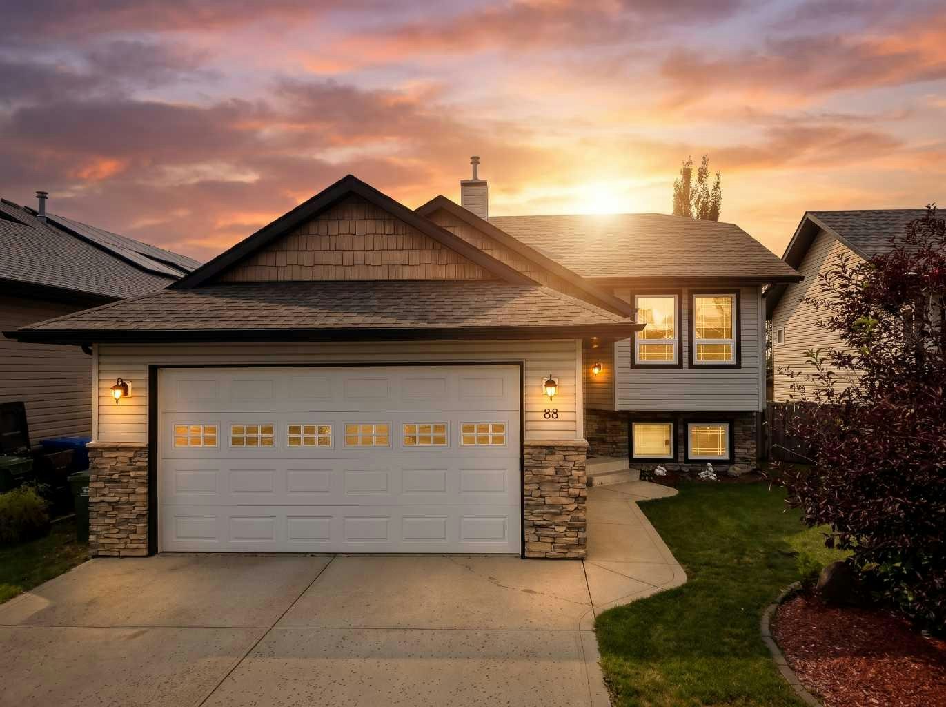 88 Valentine Crescent, Red Deer, AB, T4R 0E8