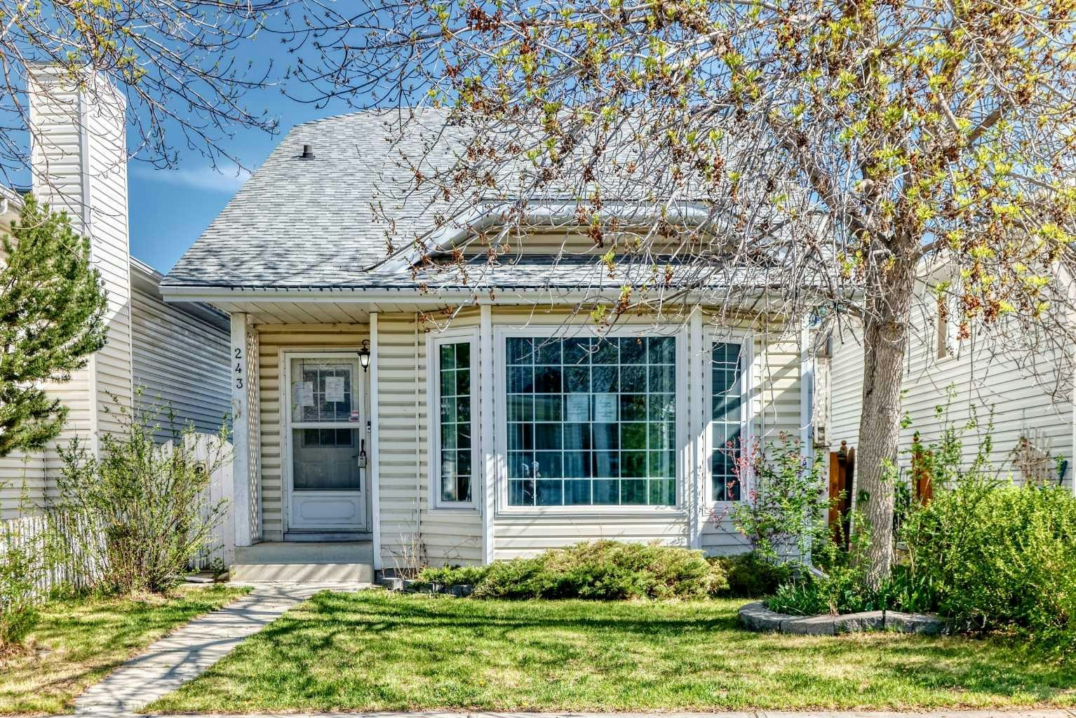 243 Erin Meadow Close, Calgary, AB, T2B 3E6