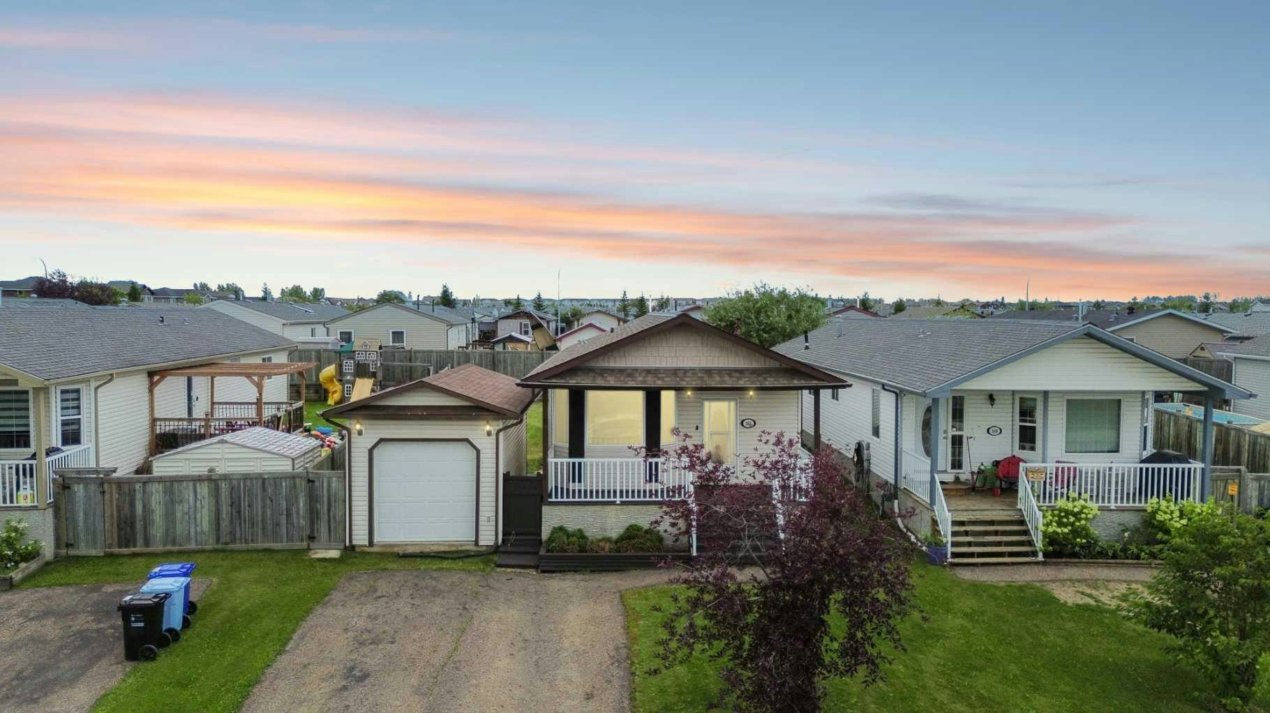 165 Balsam Way, Fort Mcmurray, AB, T9K 0H7