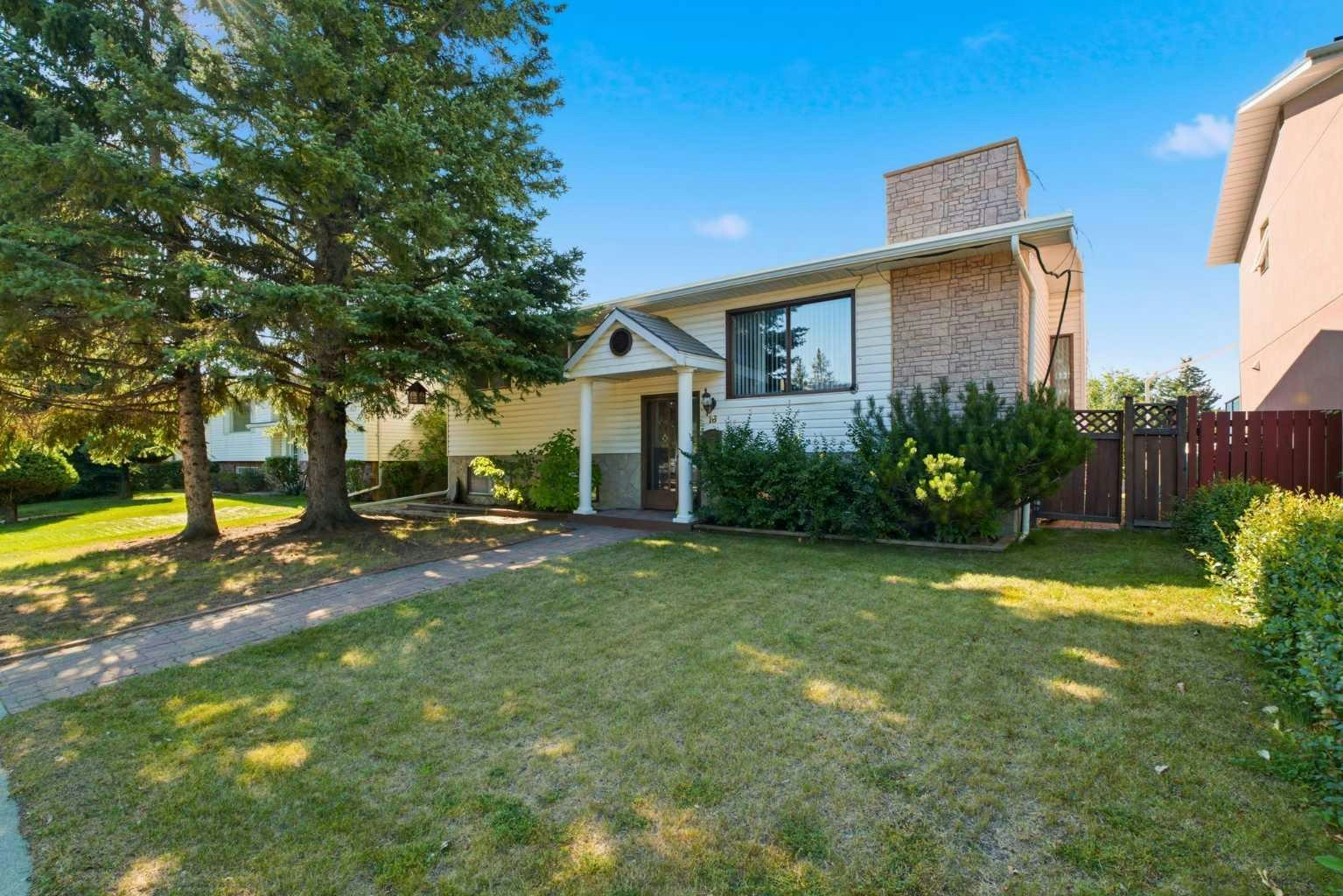 16 Dalroy Crescent NW, Calgary, AB, T3A 1G3