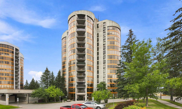 3121-7030 Coach Hill Road SW