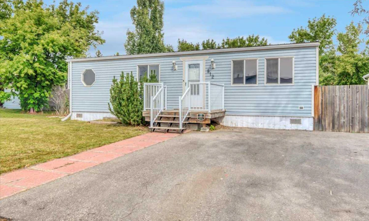 812 Brentwood Crescent