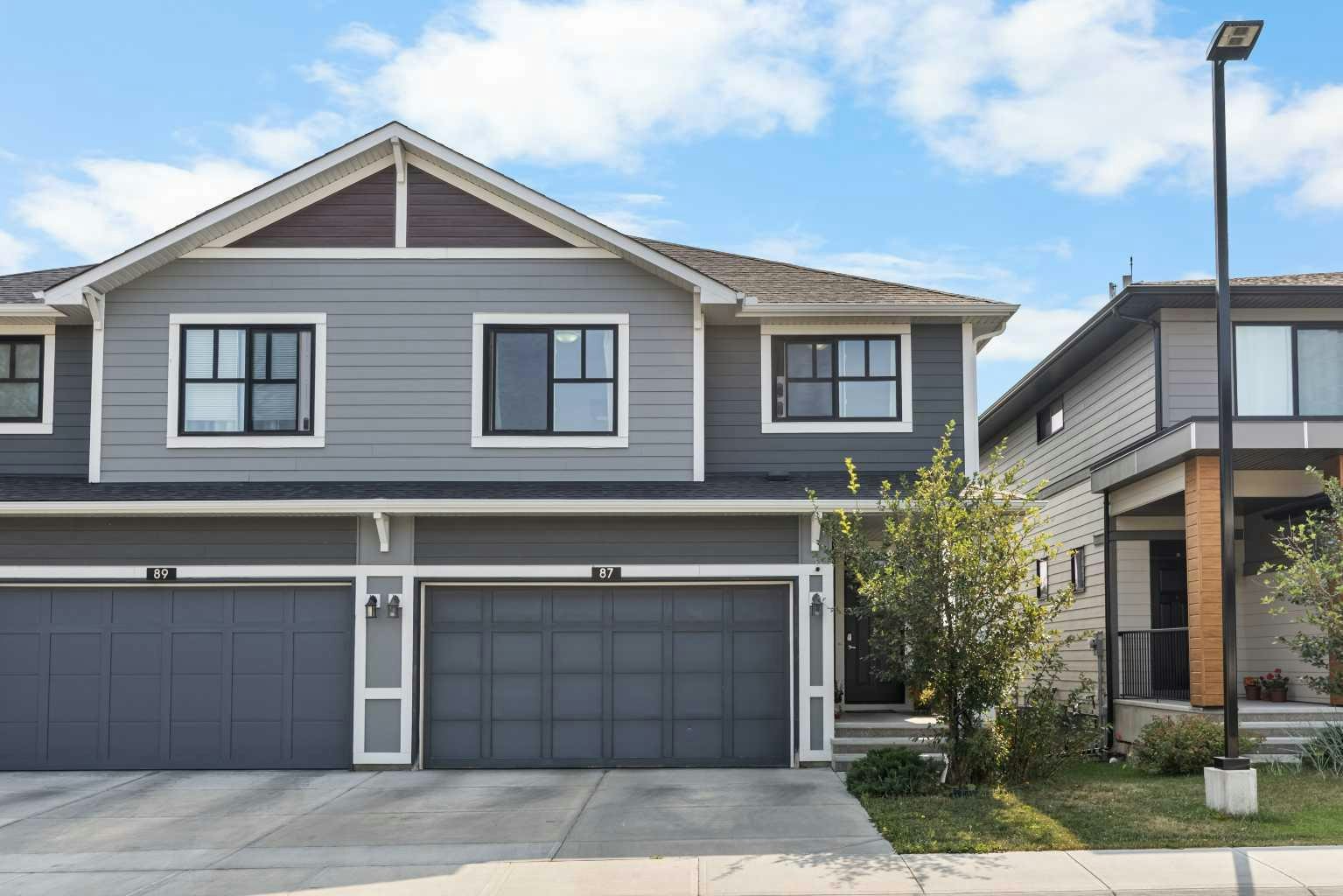 87 Harvest Grove Common NE, Calgary, AB, T3K 2M6
