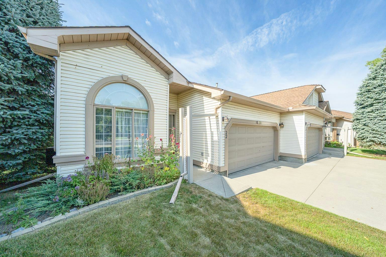 22 Douglas Woods Park SE, Calgary, AB, T2Z 2K6