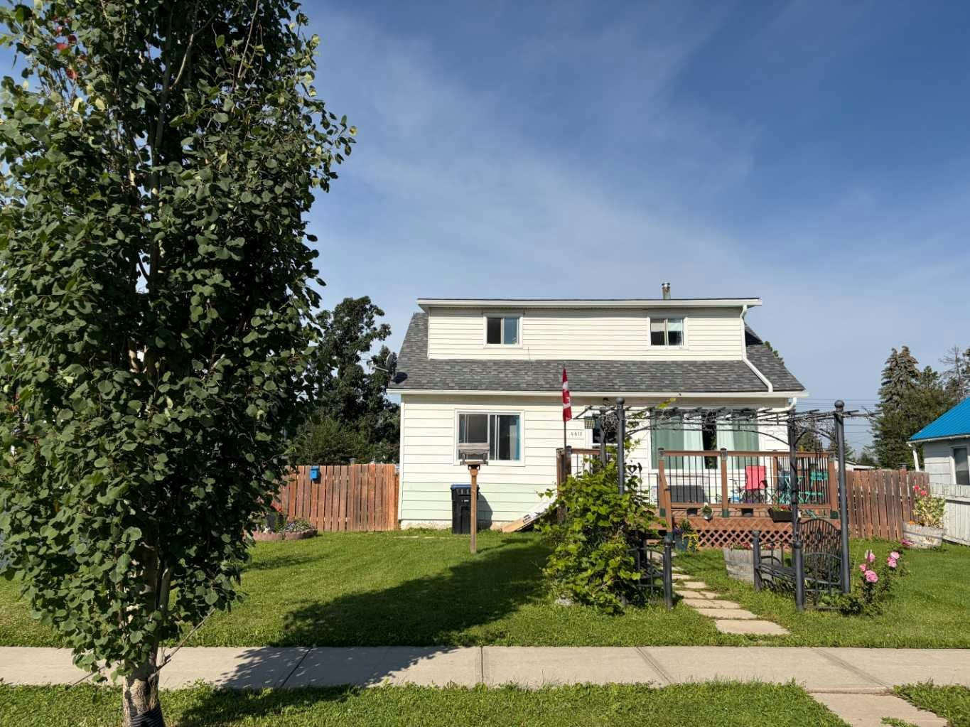 4618 53 Street, Mayerthorpe, AB, T0E 1N0