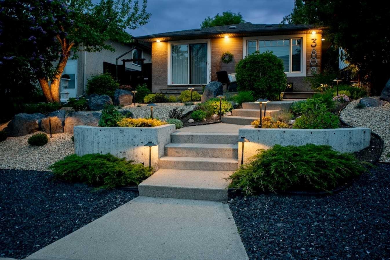 3809 Parkhill Street SW, Calgary, AB, T2S 2Z5