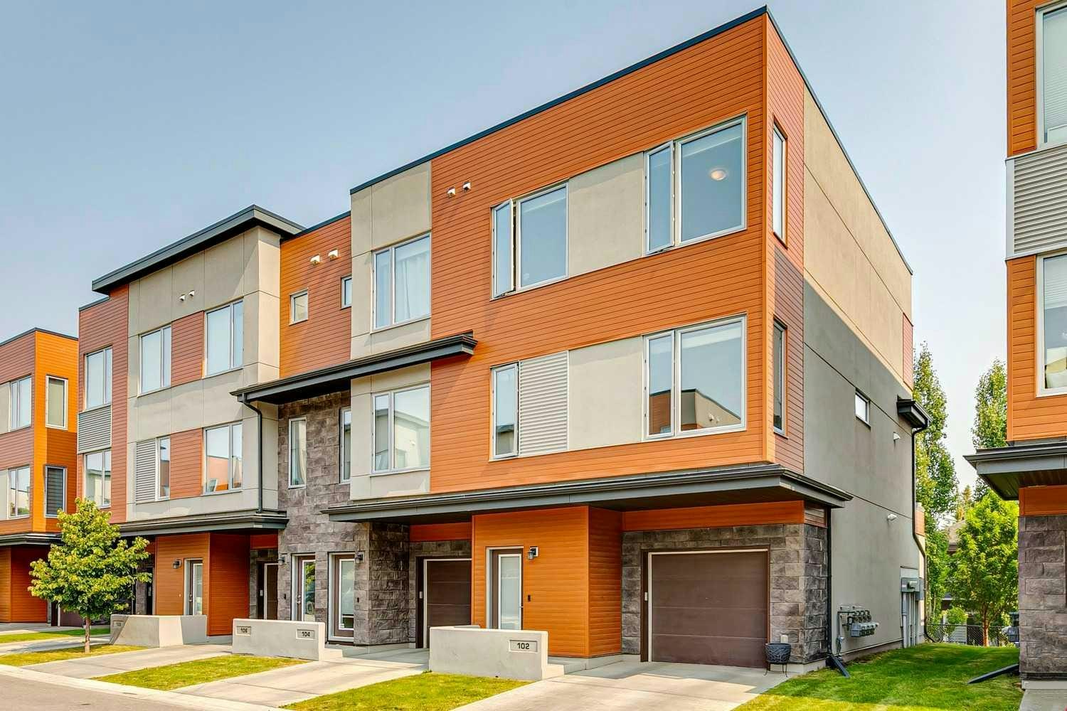 102 Shawnee Common SW, Calgary, AB, T2Y 0P9