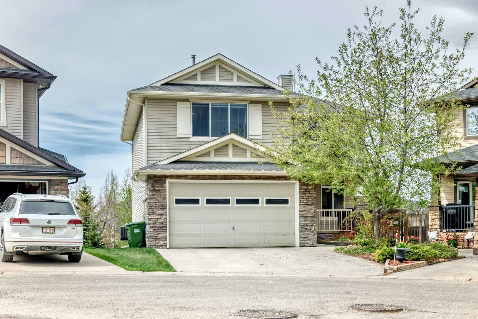 11 Cresthaven Bay SW, Calgary, AB, T3B 5Y1