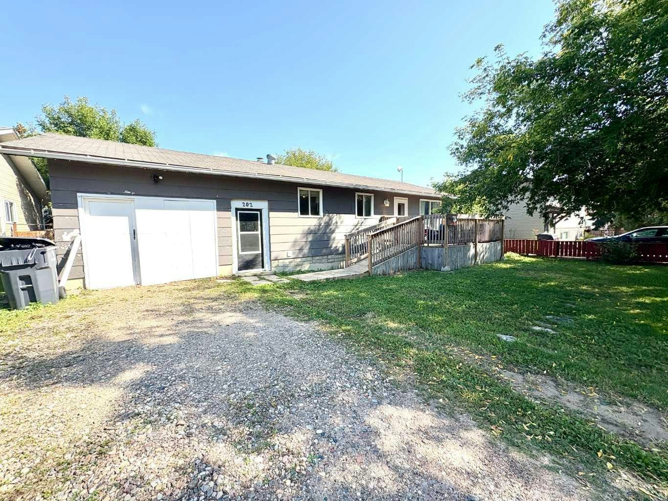 202 4 Avenue, Town Of Vermilion, AB, T0B 2X0
