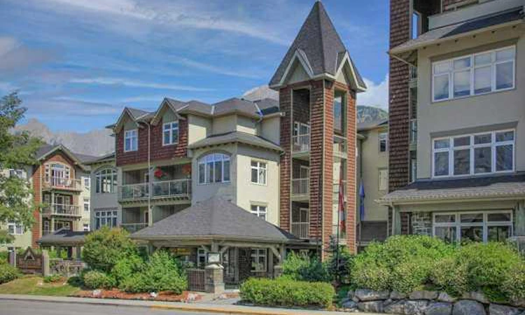 401-160 Kananaskis Way